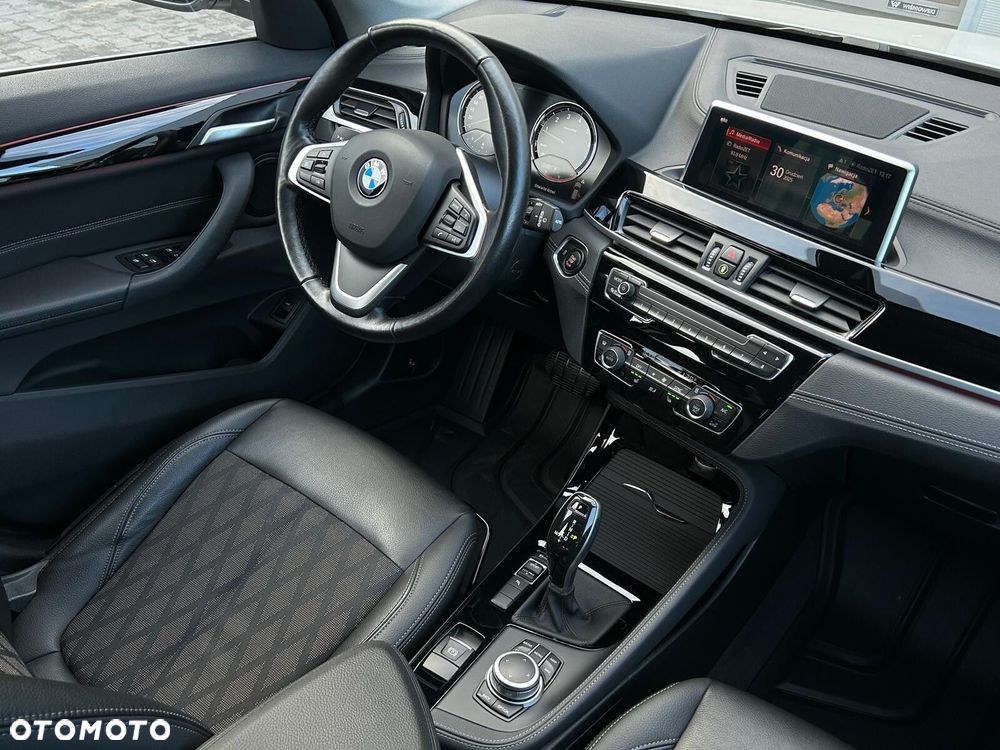 BMW X1 sDrive20i xLine - 16