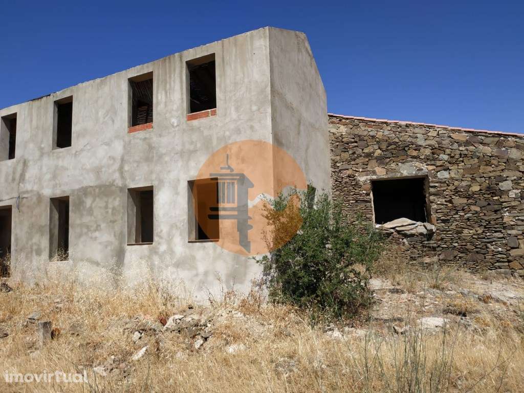 MORADIA - TURISMO - COM TERRENO DE 6 HECTARES NA ALDEIA DE SÃO MART... - Grande imagem: 3/55