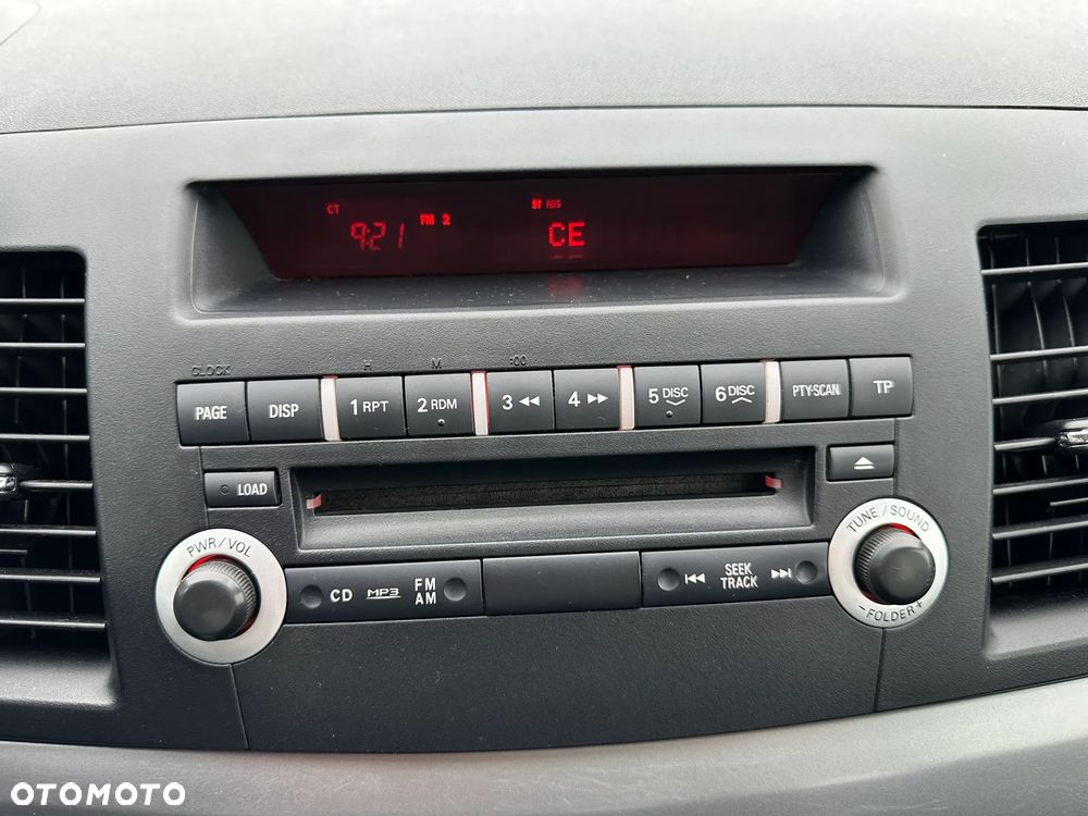 Mitsubishi Lancer 1.5 Inform - 14