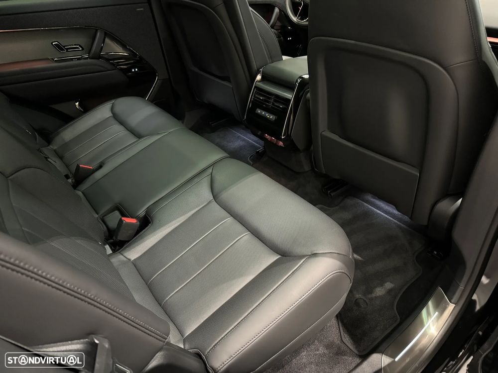Land Rover Range Rover Sport 3.0 P460e Dynamic SE - 10