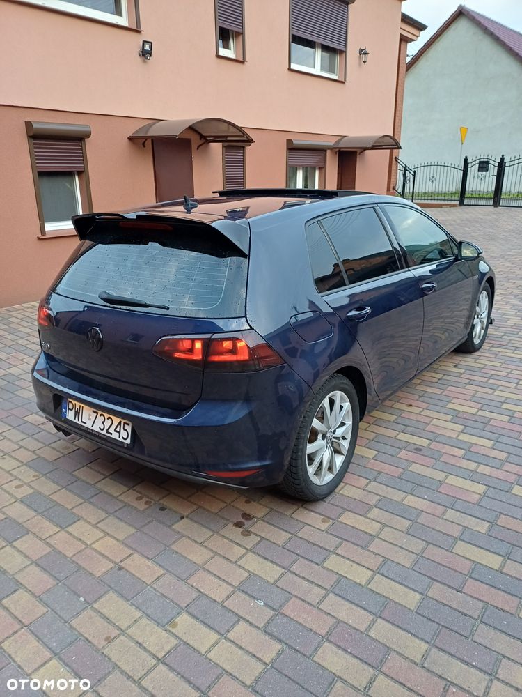 Volkswagen Golf - 5