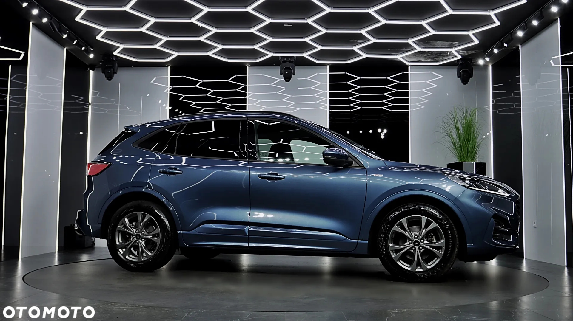 Ford Kuga 1.5 EcoBoost FWD ST-Line - 13
