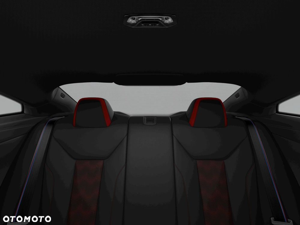 BMW M4 CS xDrive - 7