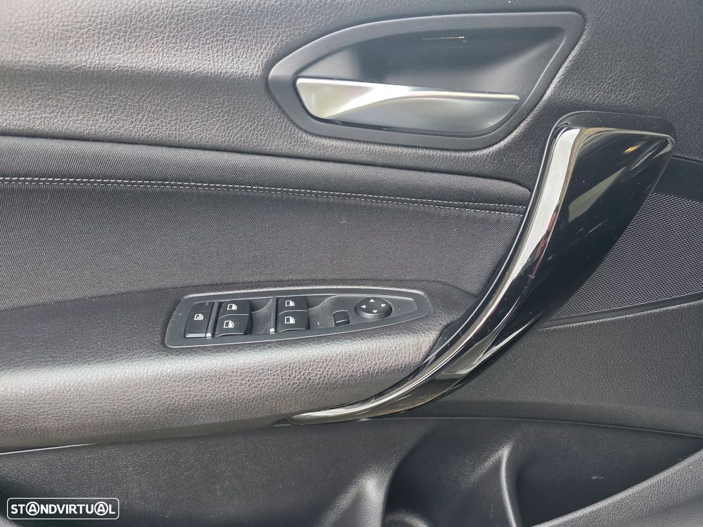 BMW 116 d Line Sport - 33