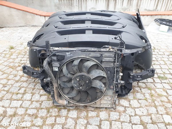 MERCEDES SPRINTER 907 2.0 CDI CHŁODNICE PAS PRZEDNI