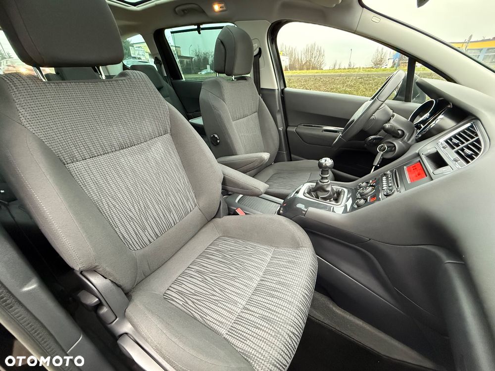 Peugeot 5008 HDI FAP 115 Access - 21