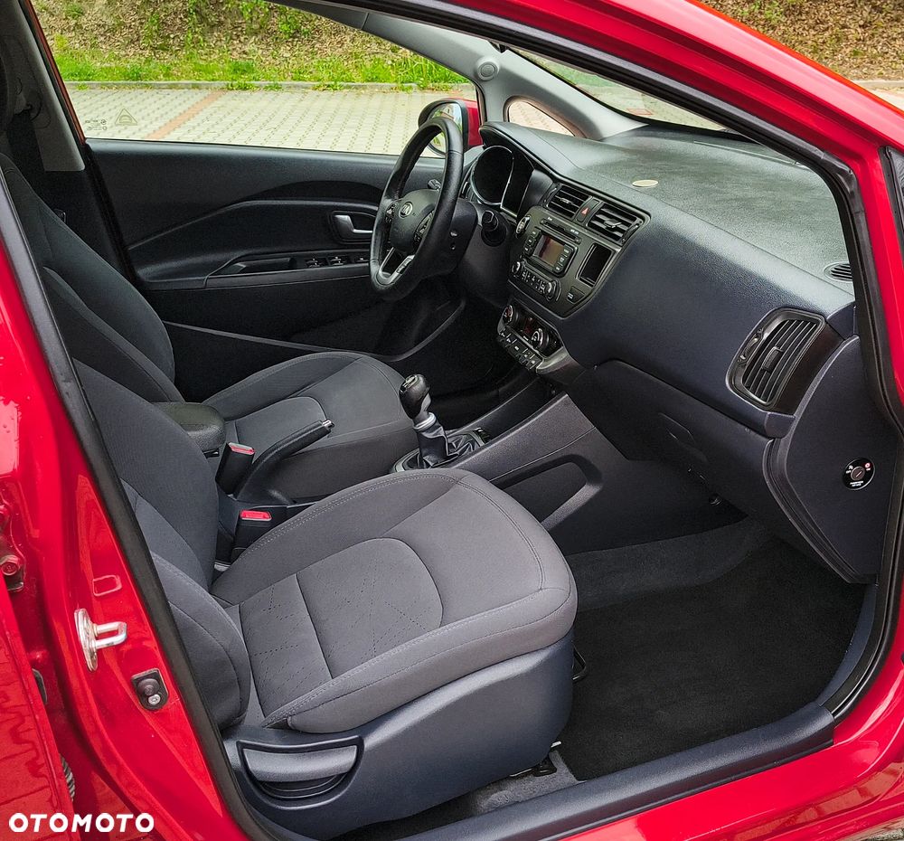 Kia Rio - 9