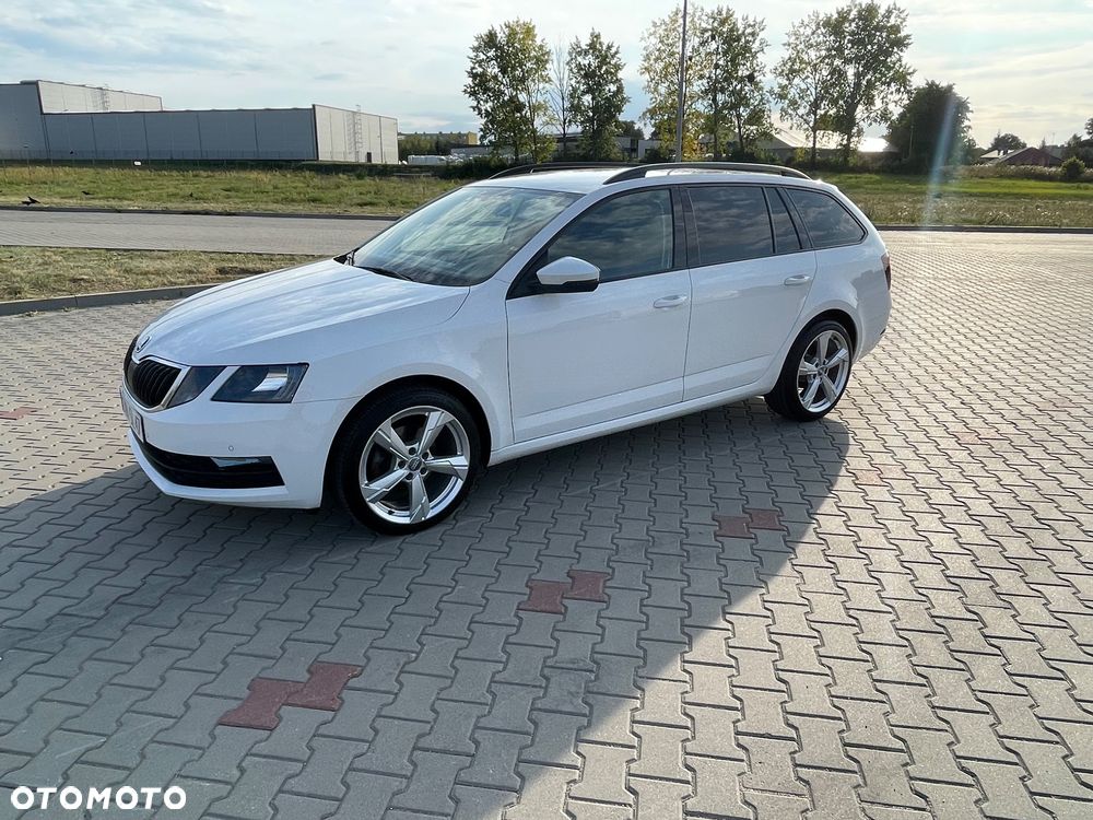 Skoda Octavia 2.0 TDI Clever DSG - 1
