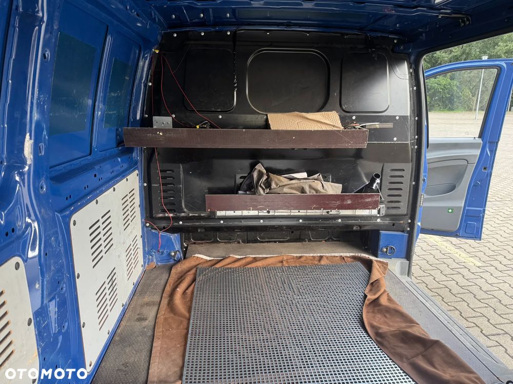 Mercedes-Benz Vito - 16