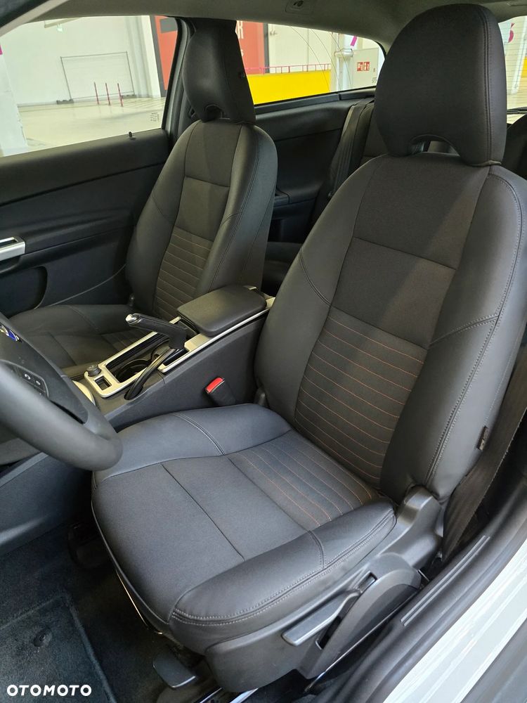 Volvo C30 1.6D DRIVe Momentum - 19