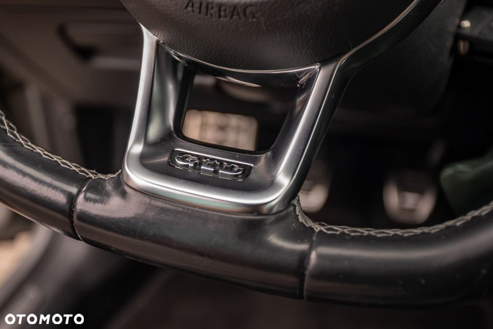 Volkswagen Golf GTD (BlueMotion Technology) - 24