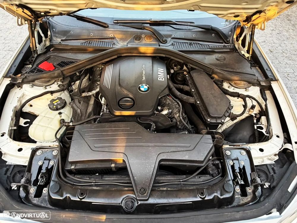 BMW 118 d Pack M Auto - 27