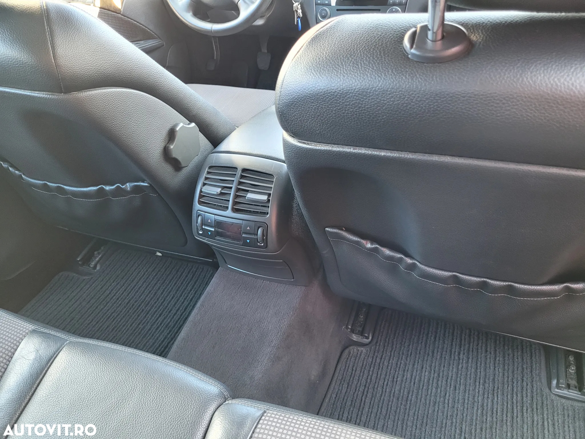 Mercedes-Benz E 220 CDI Estate Avantgarde - 12