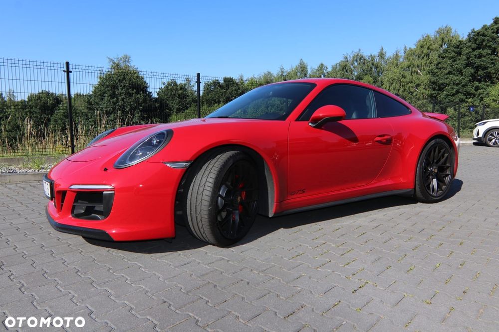 Porsche 911 Carrera GTS PDK - 4