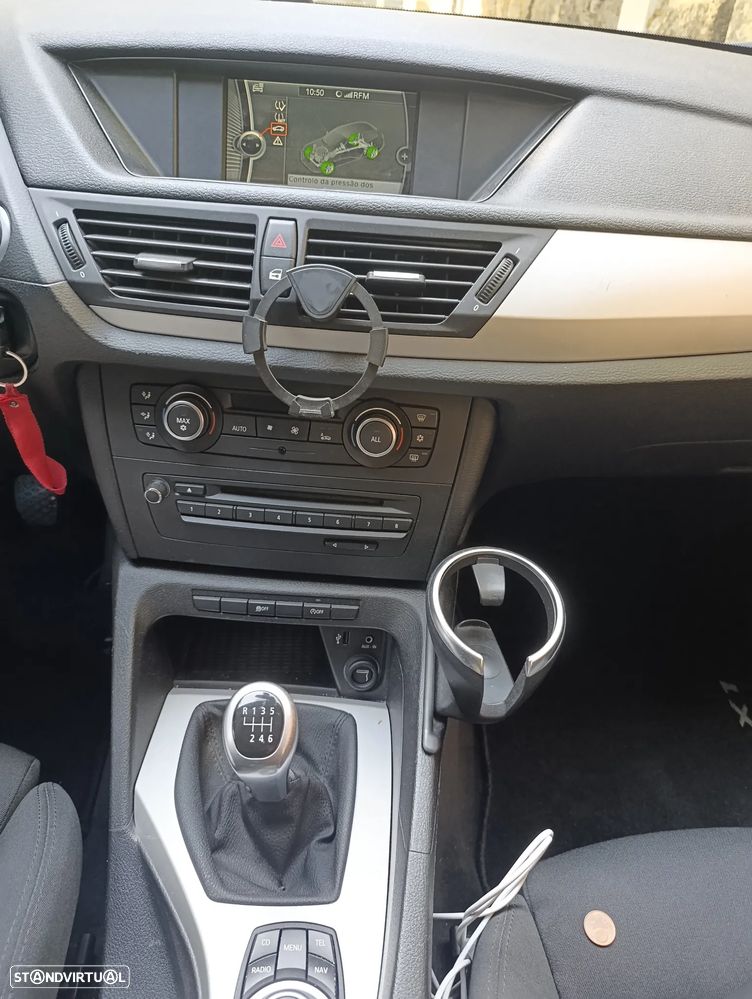 BMW X1 sDrive18d - 9