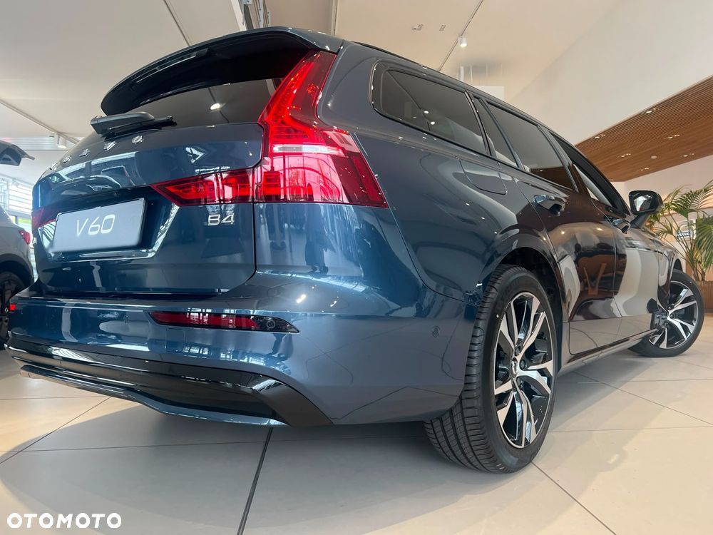 Volvo V60 B4 B Ultimate Dark - 6