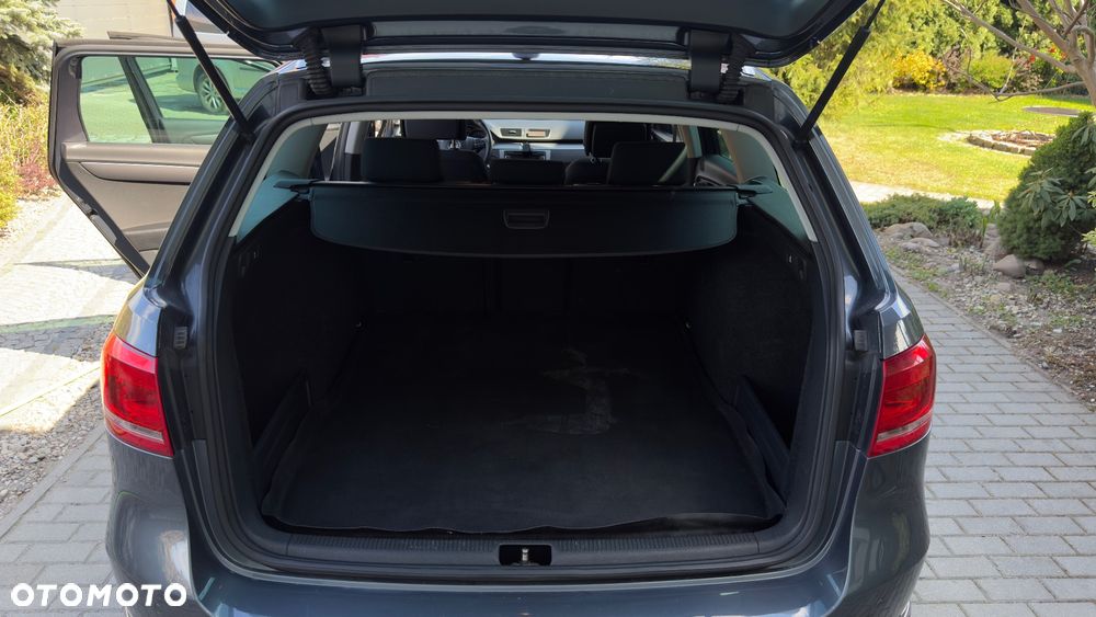 Volkswagen Passat 1.6 TDI BlueMotion Technology Comfortline - 19