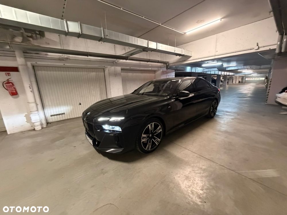 BMW Seria 7 - 21