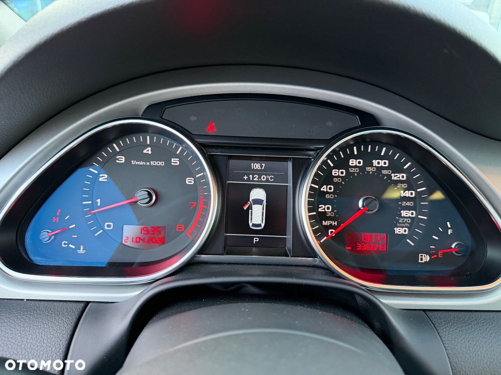 Audi Q7 - 15