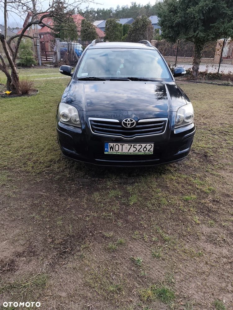 Toyota Avensis 2.0 D-4D - 1