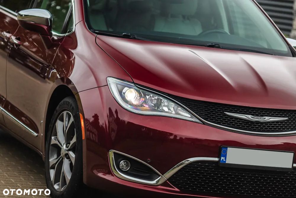 Chrysler Pacifica - 6