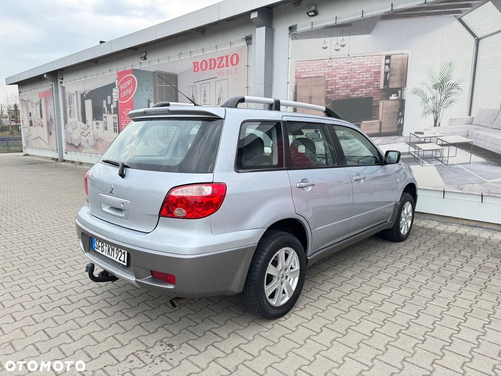Mitsubishi Outlander - 5