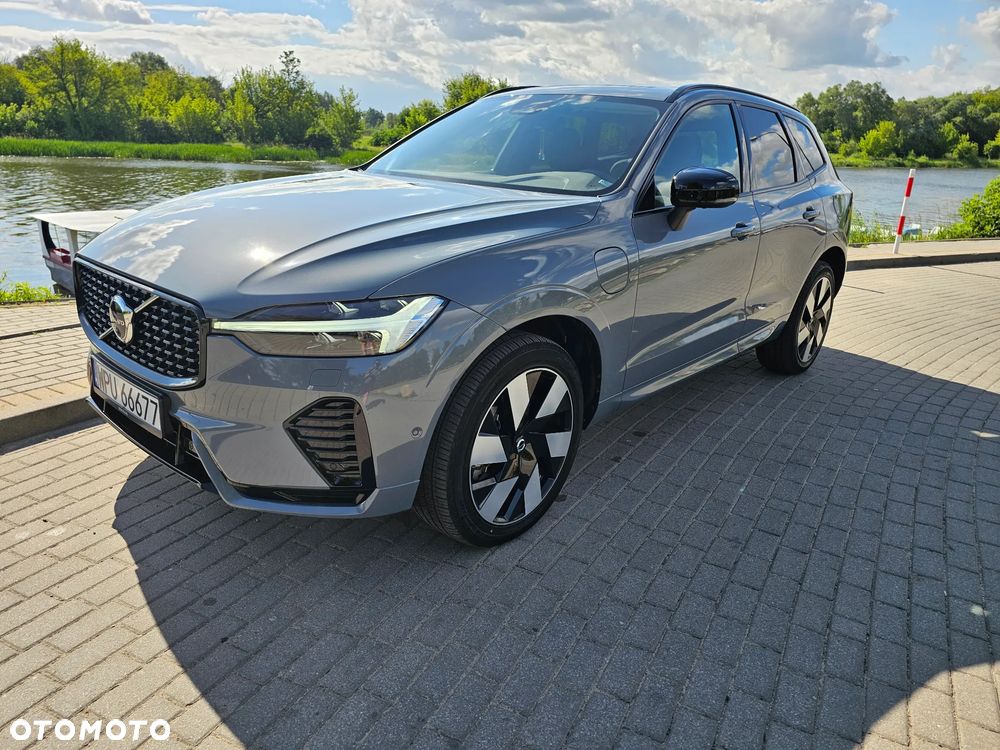 Volvo XC 60 T8 AWD Recharge Plus Black Edition - 2