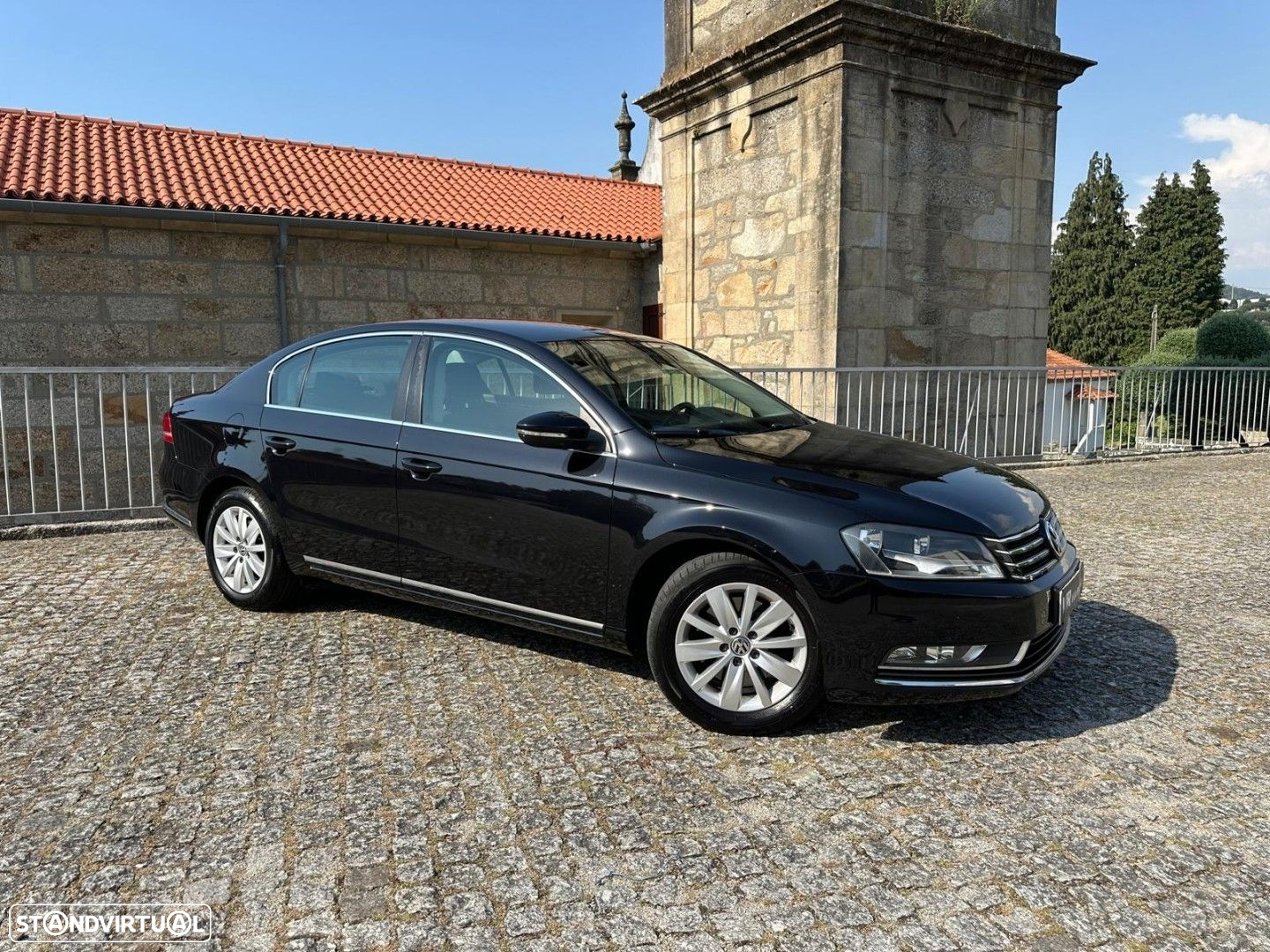 VW Passat 1.6 TDI BlueMotion - 25