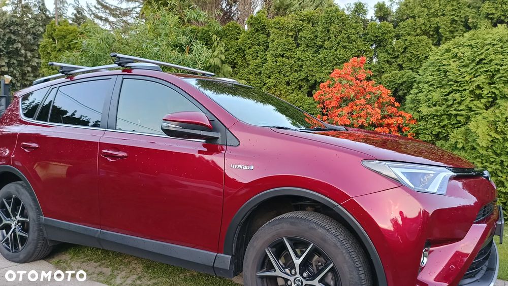 Toyota RAV4 - 1