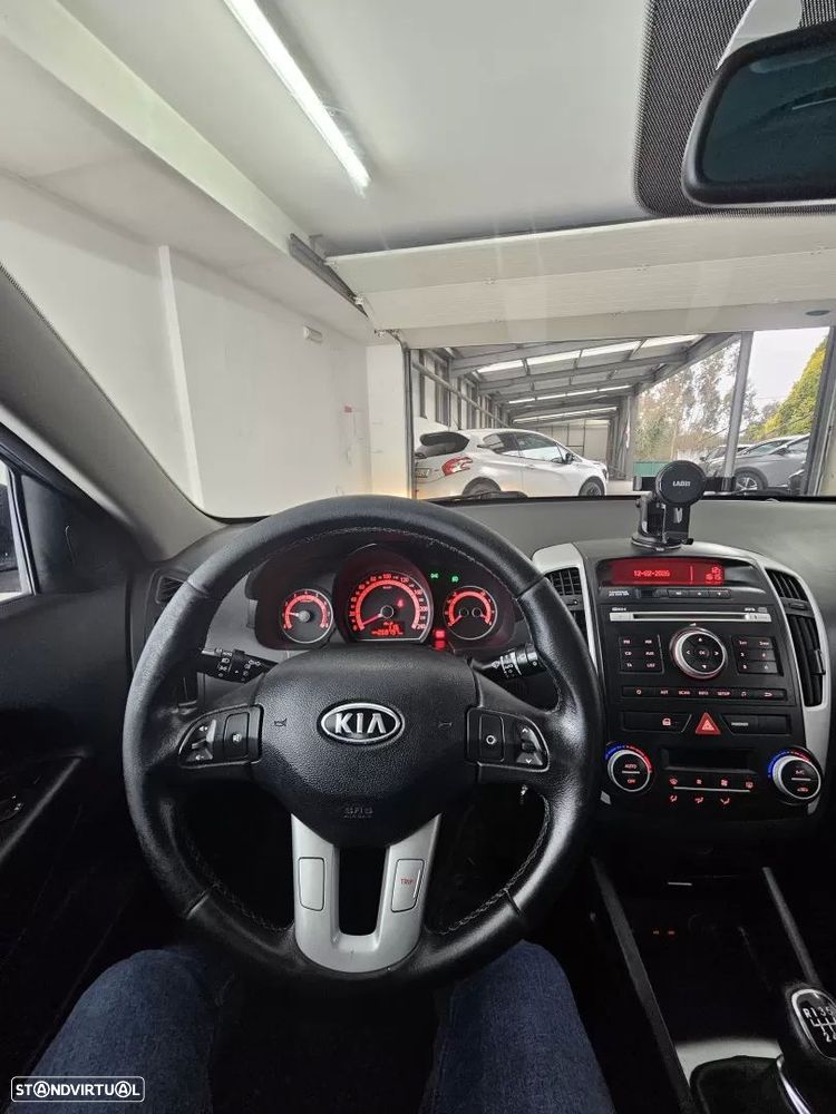 Kia Ceed SW 1.4 CVVT EX ISG - 22