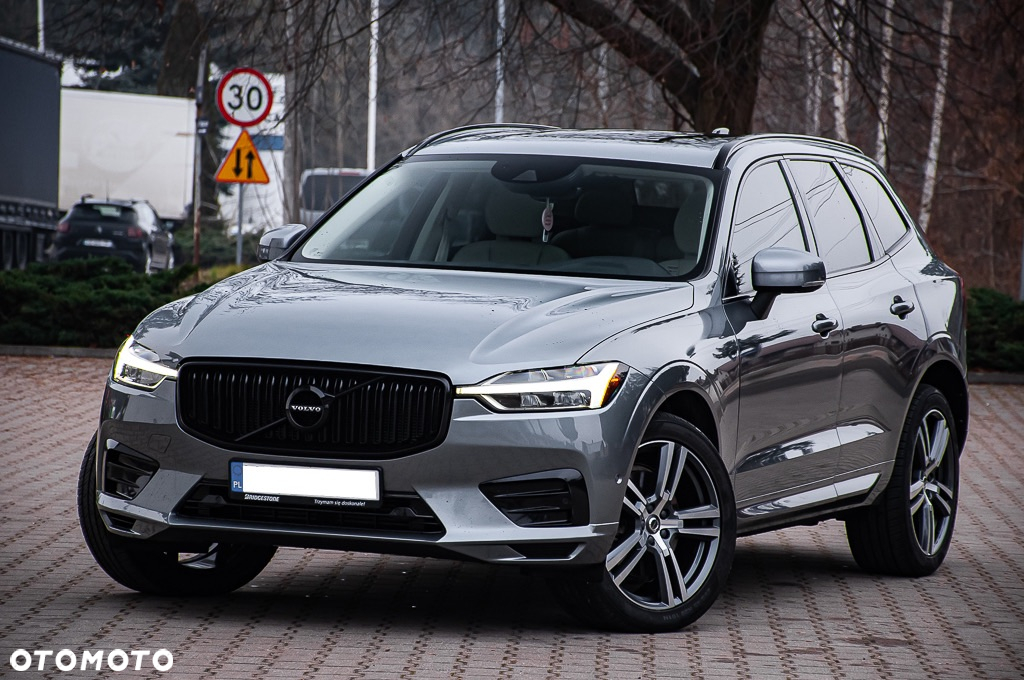 Volvo XC 60 T6 AWD Momentum - 4