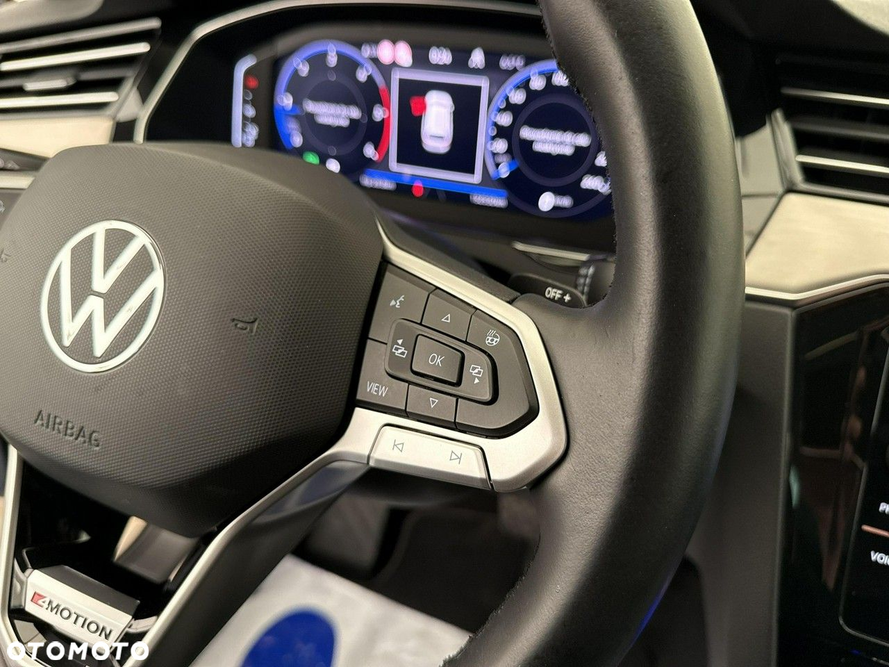 Volkswagen Passat 2.0 TDI 4Mot Elegance DSG - 25