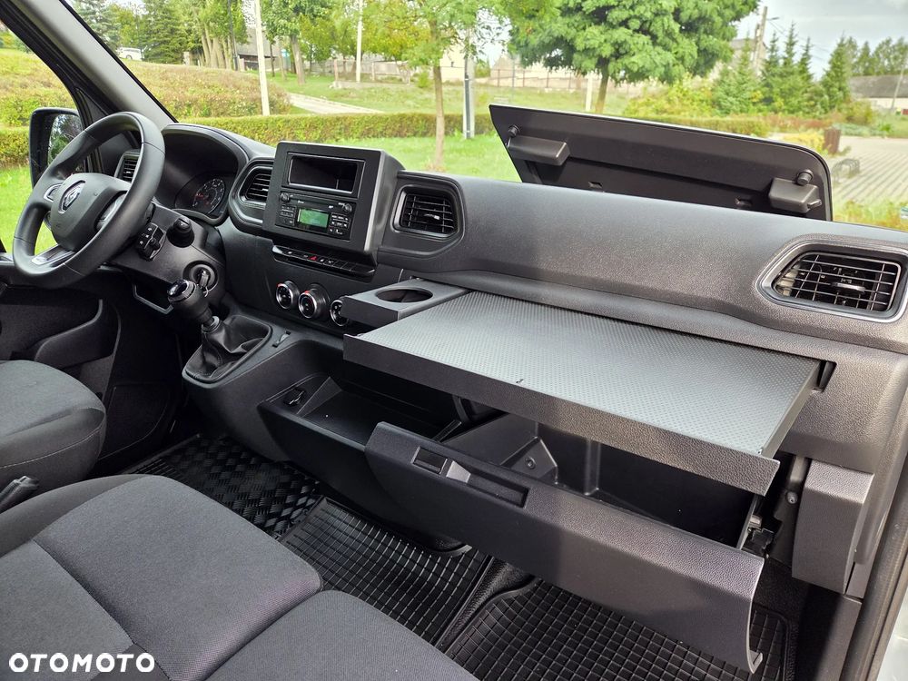 Renault Master - 24