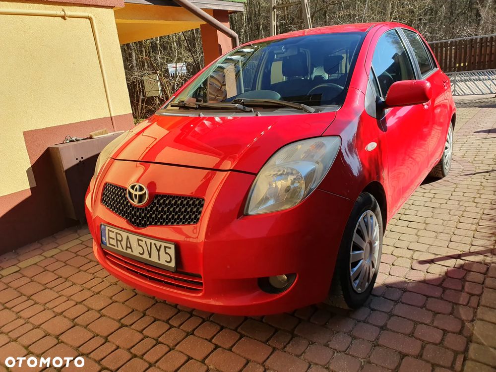 Toyota Yaris 1.3 Sol - 8