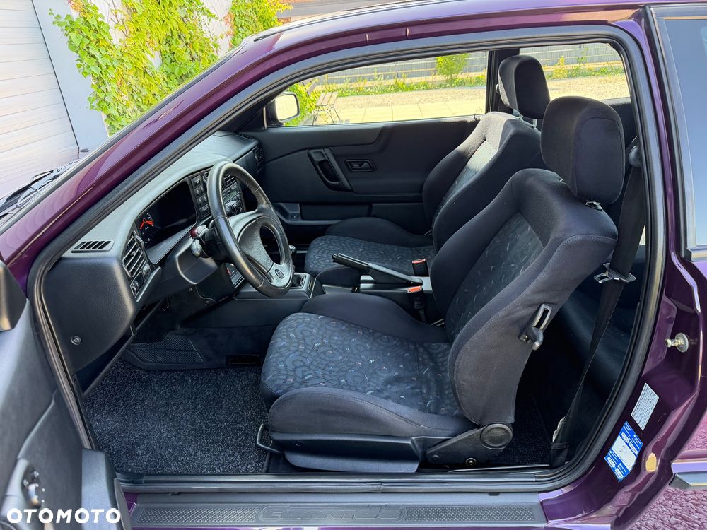 Volkswagen Corrado 2.9 VR6 - 18