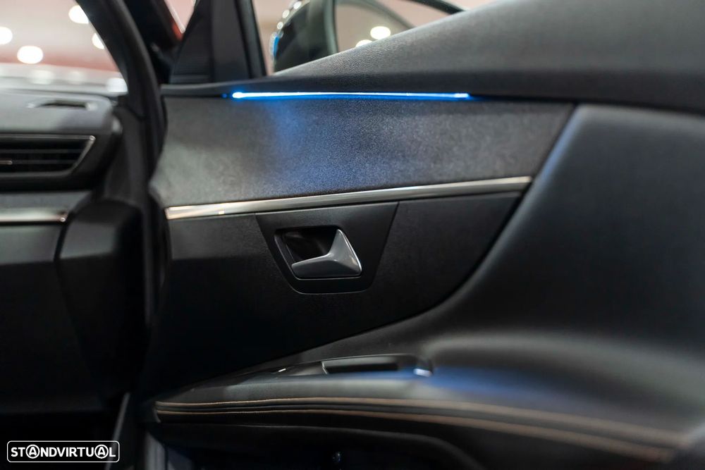 Peugeot 3008 1.5 BlueHDi GT Line EAT8 - 18