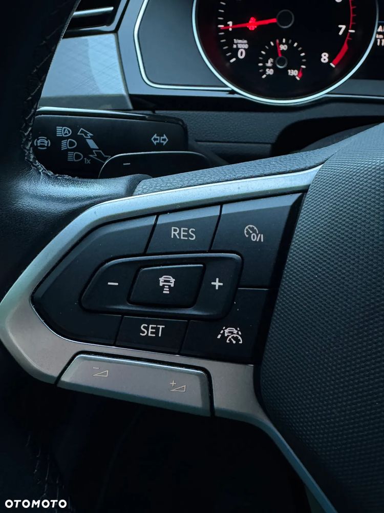 Volkswagen Passat 1.5 TSI EVO Business DSG - 25