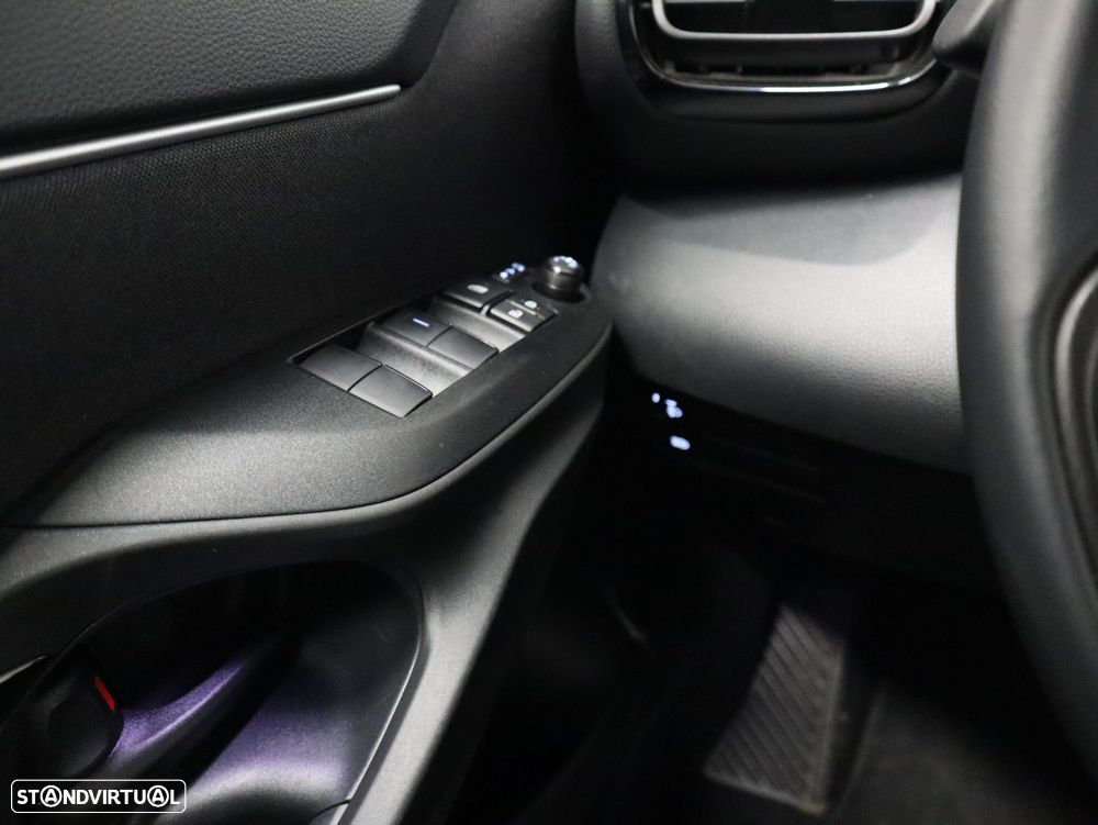 Toyota Yaris Cross - 21
