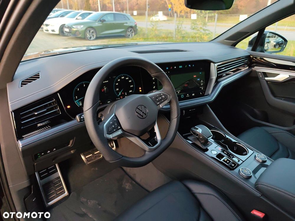 Volkswagen Touareg 3.0 V6 TDI SCR 4Mot R-Line - 9