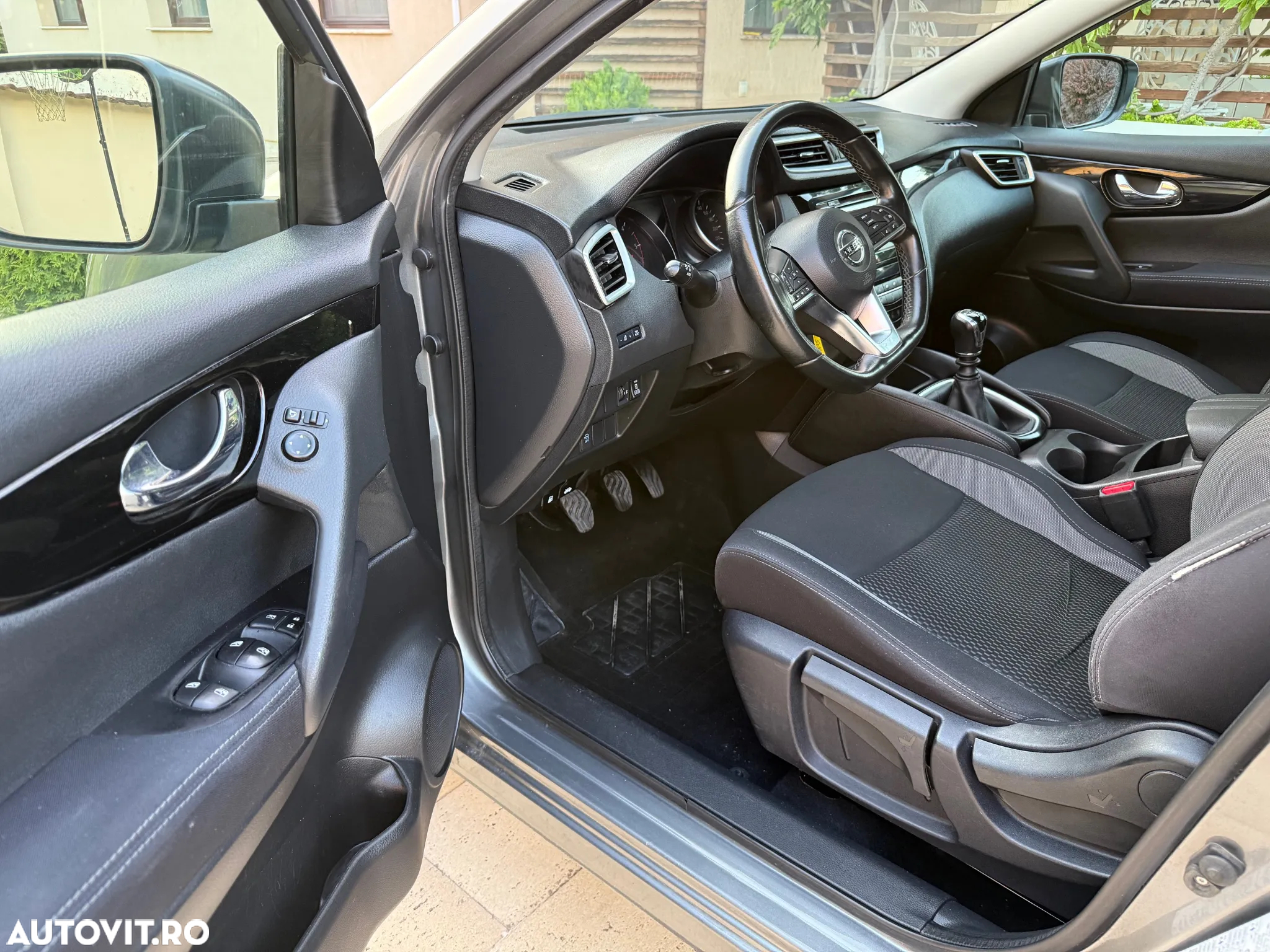 Nissan Qashqai 1.7D 150CP ALL MODE 4X4-I N-Connecta - 11