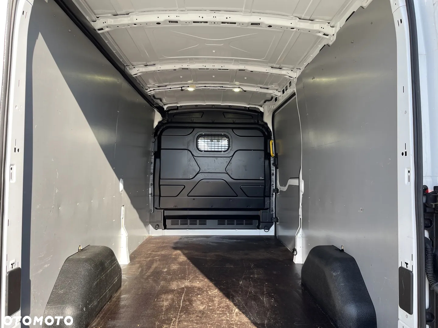 Ford Transit L3H2 - 21