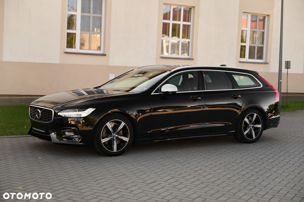 Volvo V90 T4 R-Design - 3
