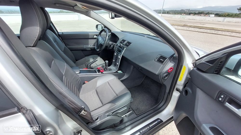 Volvo V50 1.6D - 11