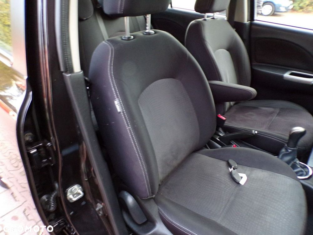 Nissan Micra - 23