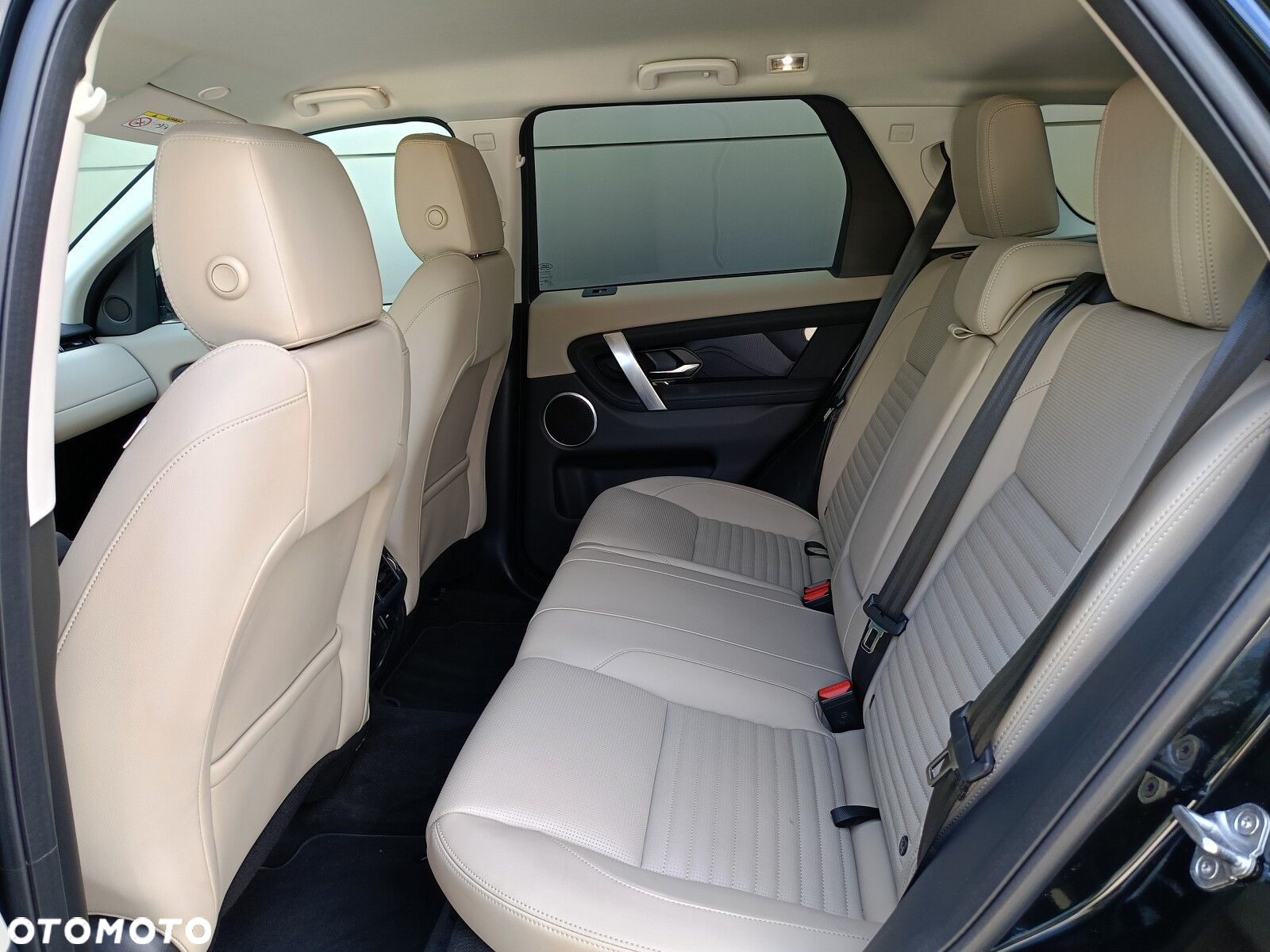Land Rover Discovery Sport - 10