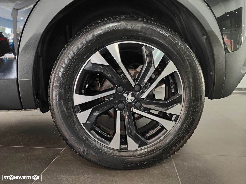 Peugeot 2008 1.2 PureTech Allure EAT8 - 25