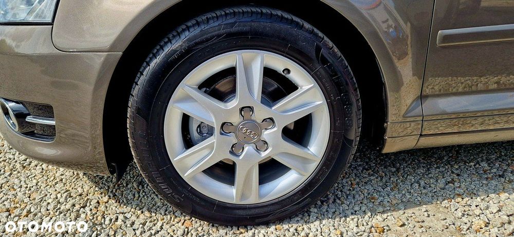 Audi A3 Sportback 1.6 TDI S tronic Attraction - 31