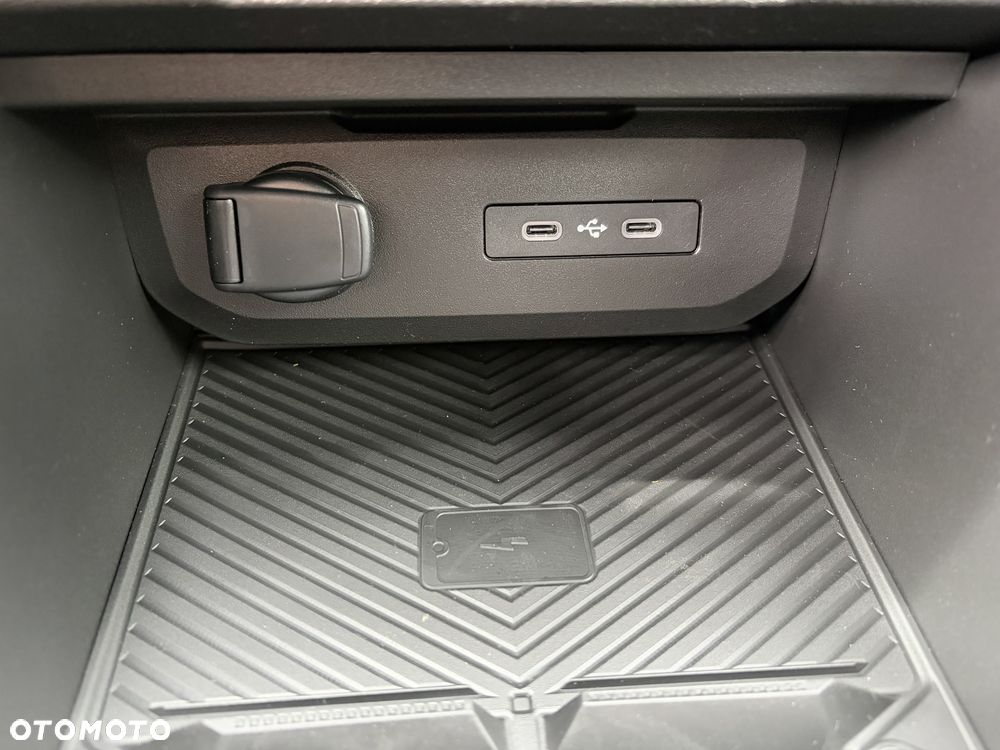 Dacia Duster 1.8 Hybrid 155 Journey MMT - 18