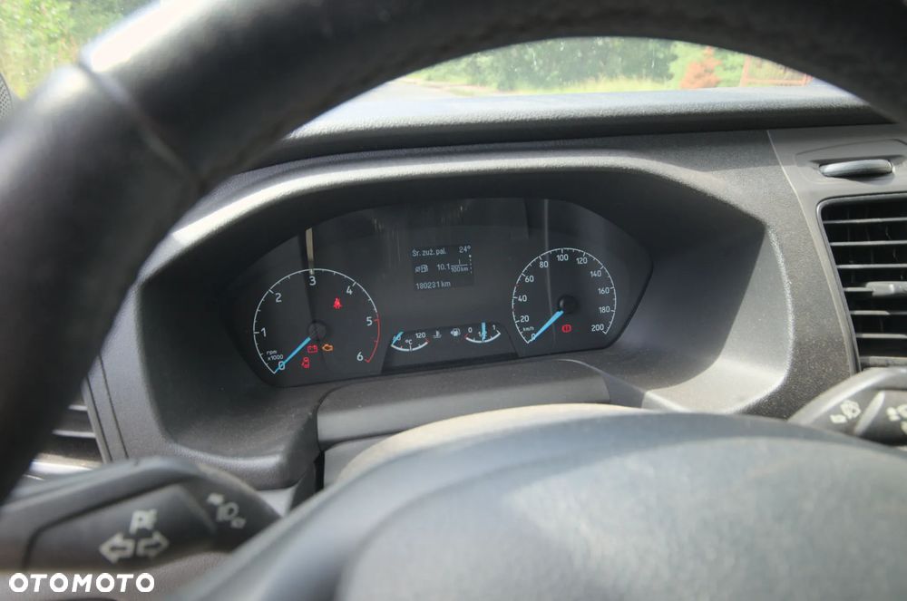 Ford Transit - 9