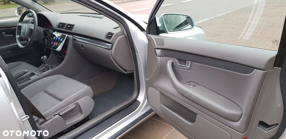 Audi A4 Limousine 1.6 - 8